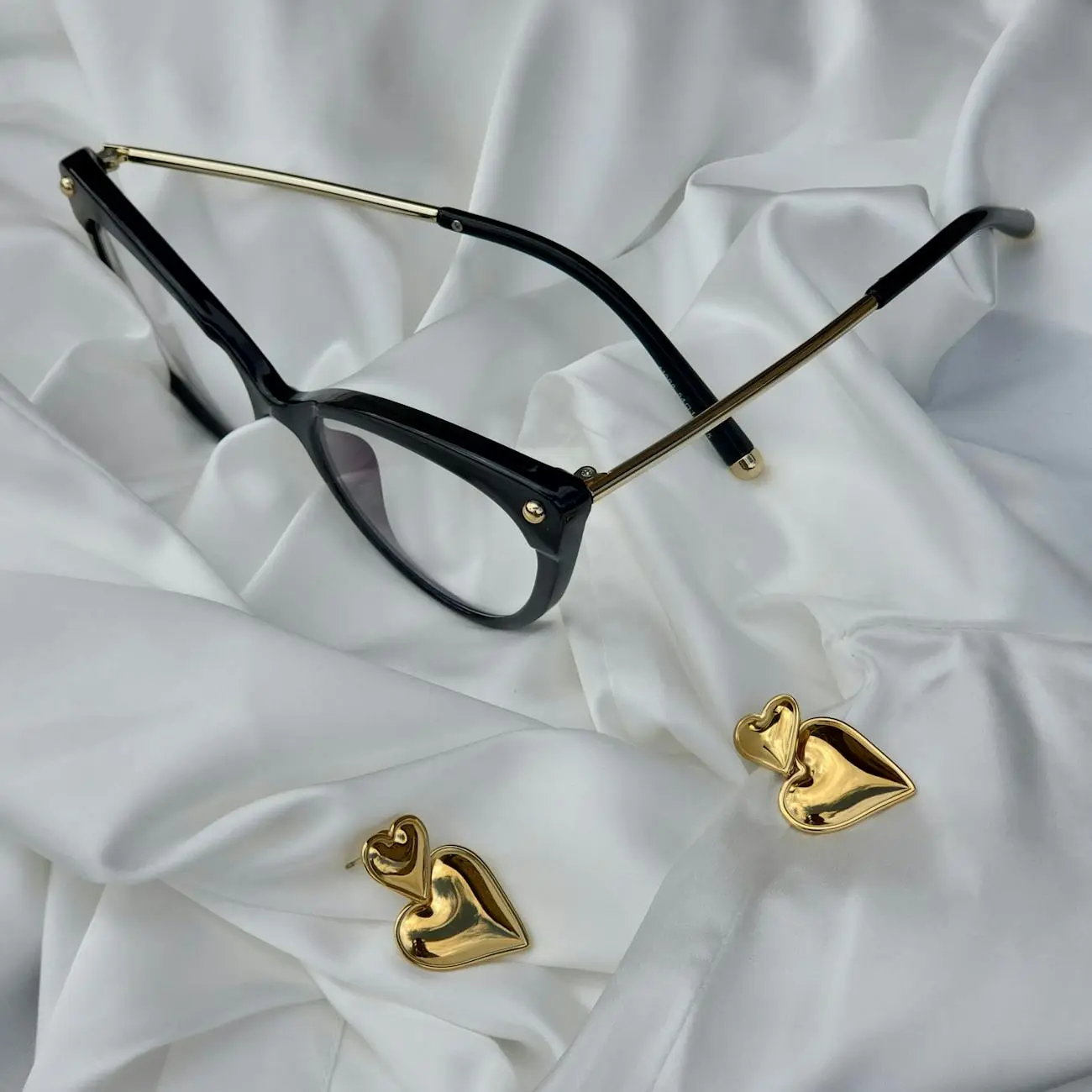 Silk garments thumbnail